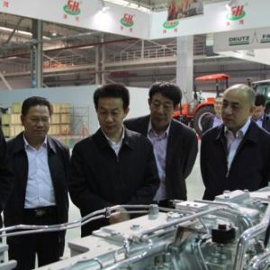 ʡ�֏��������L(zh��ng)�{(di��o)���R�����b����������(f��)�Ϸʮa(ch��n)�I(y��)��Ⱥ�l(f��)չ